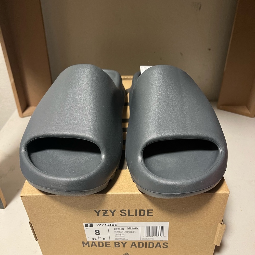 Yeezy slides size 8 Slate Grey